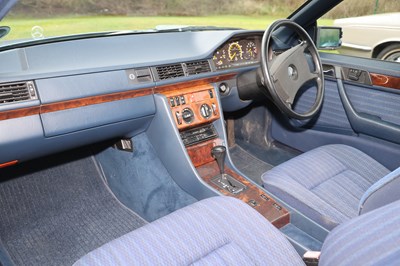 Lot 161 - 1992 Mercedes-Benz 300 CE