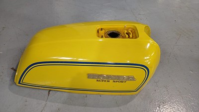 Lot 4 - 1977 Honda CB750F Super Sport