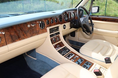 Lot 118 - 1990 Bentley Turbo R