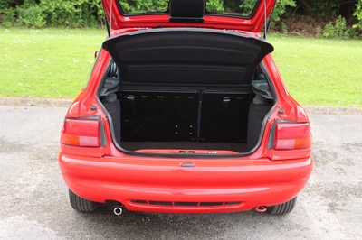 Lot 172 - 1999 Ford Escort 1.6 Flight
