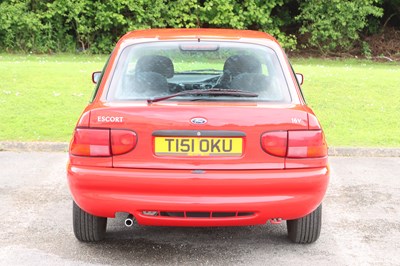 Lot 172 - 1999 Ford Escort 1.6 Flight