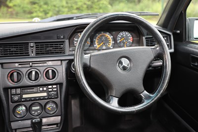 Lot 128 - 1992 Mercedes-Benz 190 E 2.5