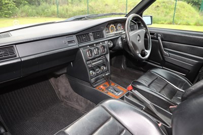 Lot 128 - 1992 Mercedes-Benz 190 E 2.5