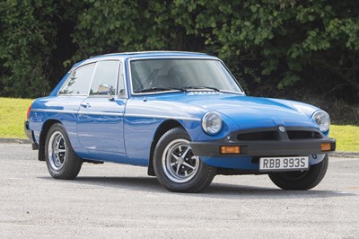 Lot 186 - 1977 MG B GT