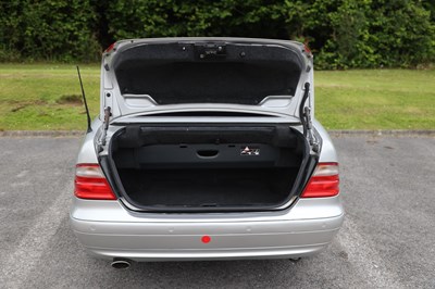 Lot 162 - 2001 Mercedes-Benz CLK 320 Cabriolet