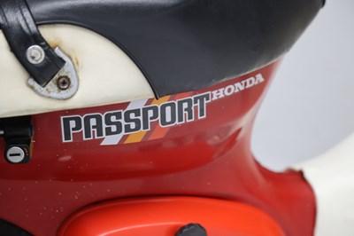Lot 17 - 1981 Honda C70 Passport