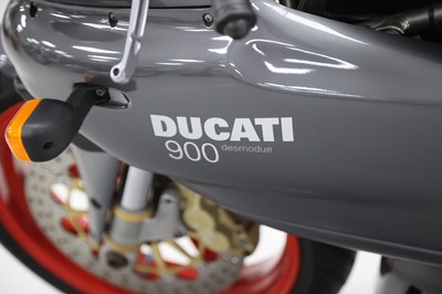 Lot 45 - 2002 Ducati 900 SS 'Senna'
