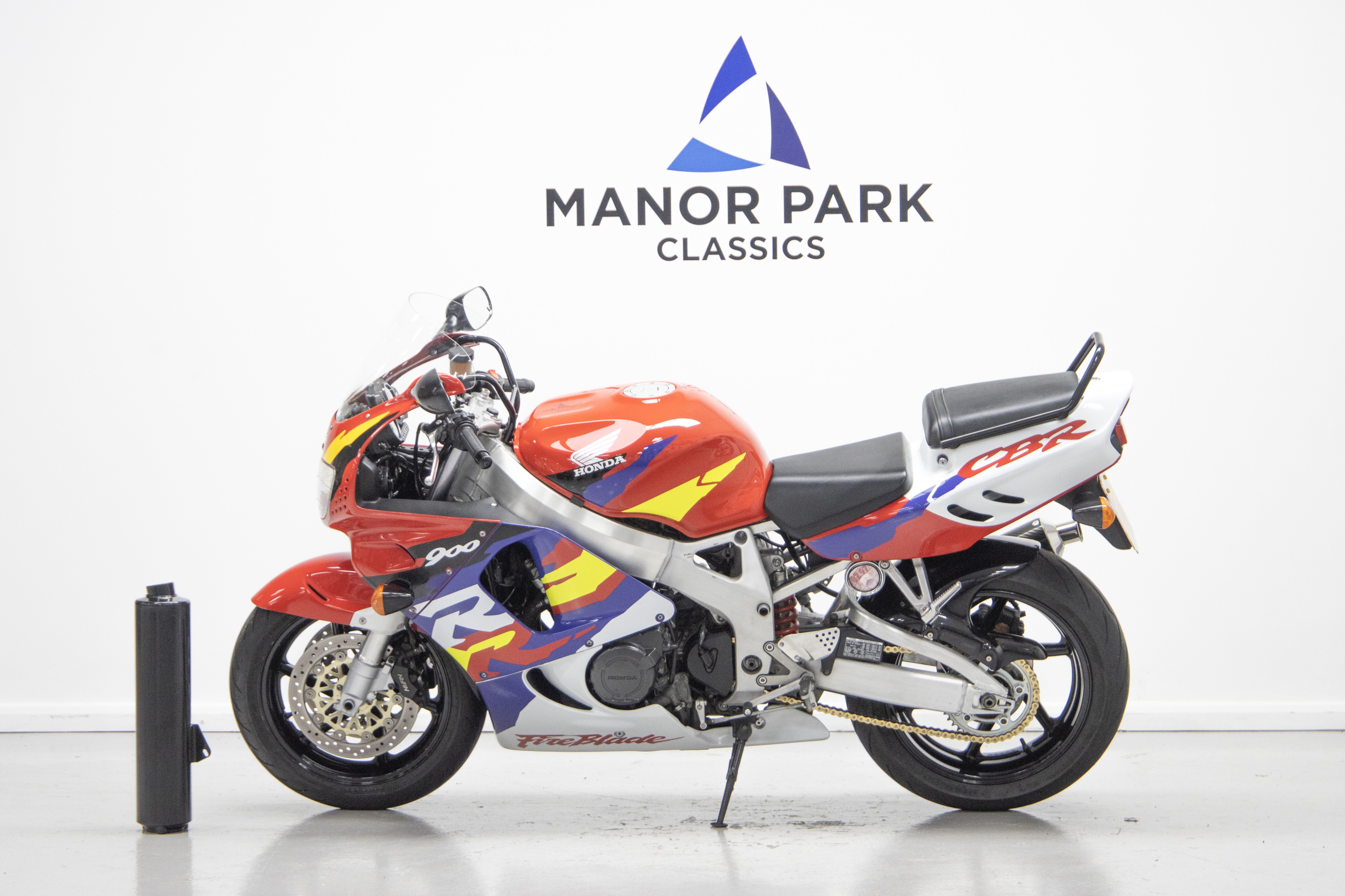 Lot 36 - 1996 Honda CBR900RR Fireblade