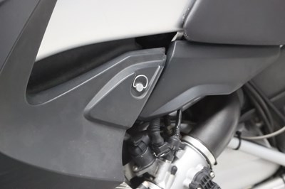 Lot 8 - 2004 BMW R1200GS
