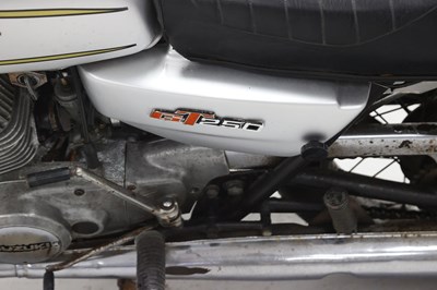 Lot 44 - 1976 Suzuki GT250