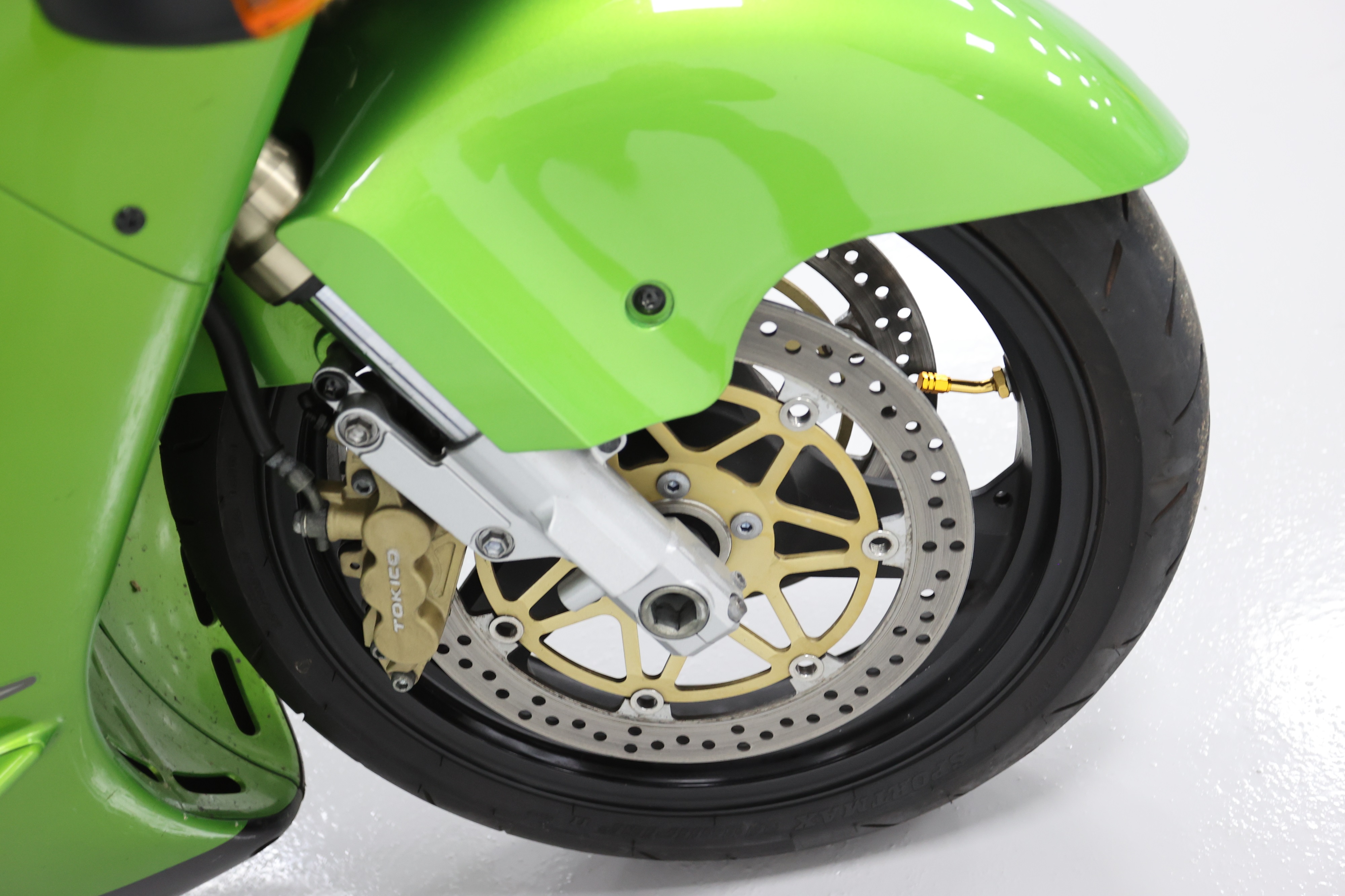 ひか品 Lot 37 - 2000 Kawasaki ZX-12R Ninja