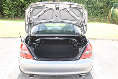 Lot 104 - 2009 Mercedes-Benz SLK 350