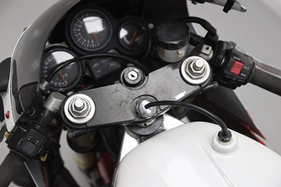 Lot 263 - 1990 Suzuki RGV250