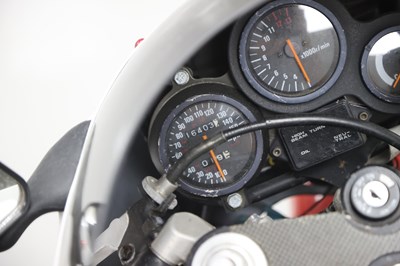 Lot 263 - 1990 Suzuki RGV250