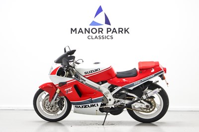 Lot 263 - 1990 Suzuki RGV250