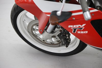 Lot 263 - 1990 Suzuki RGV250