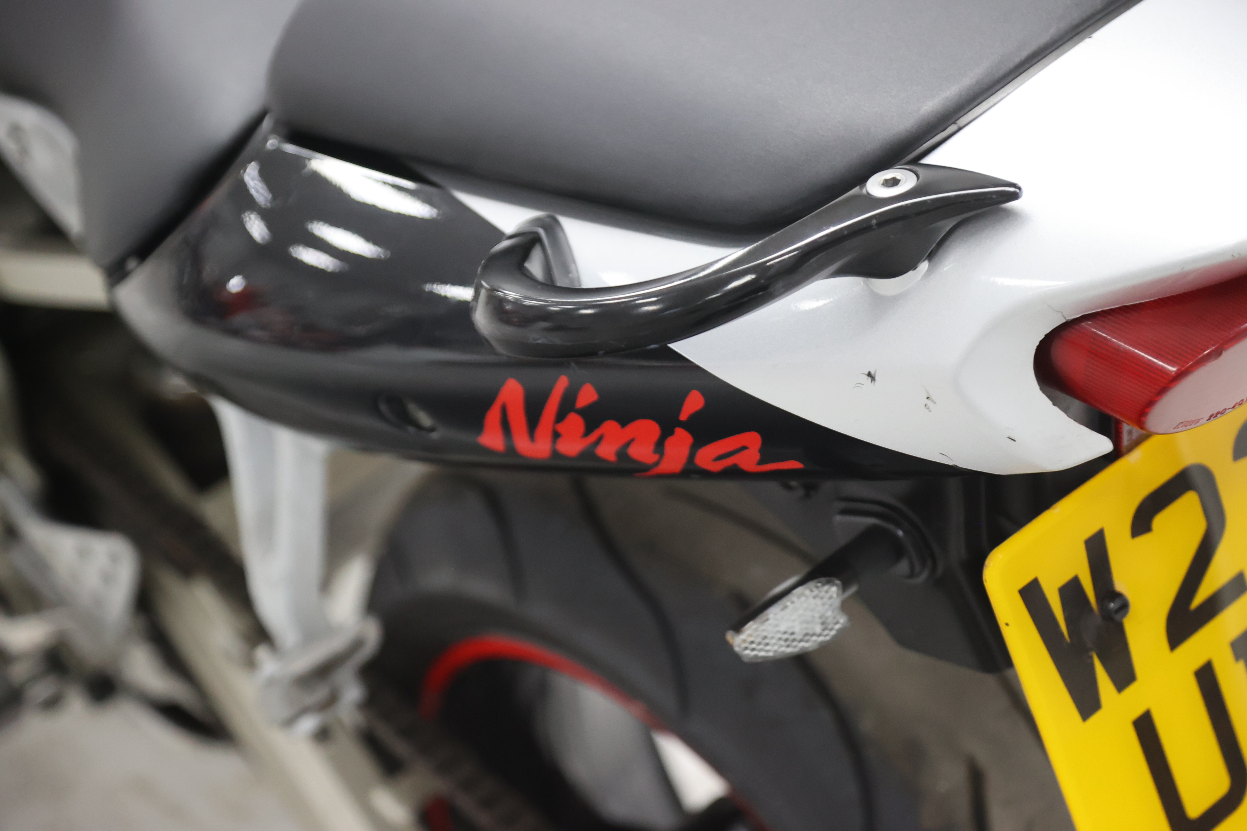 Lot 273 - 2000 Kawasaki ZX-6R Ninja