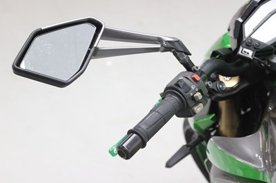 Lot 250 - 2014 Kawasaki Z1000