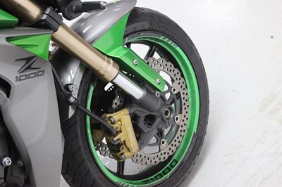 Lot 250 - 2014 Kawasaki Z1000