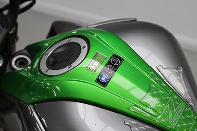 Lot 250 - 2014 Kawasaki Z1000