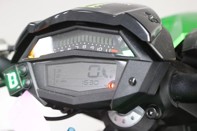 Lot 250 - 2014 Kawasaki Z1000
