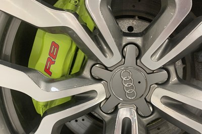 Lot 38 - 2009 Audi R8 Quattro V10