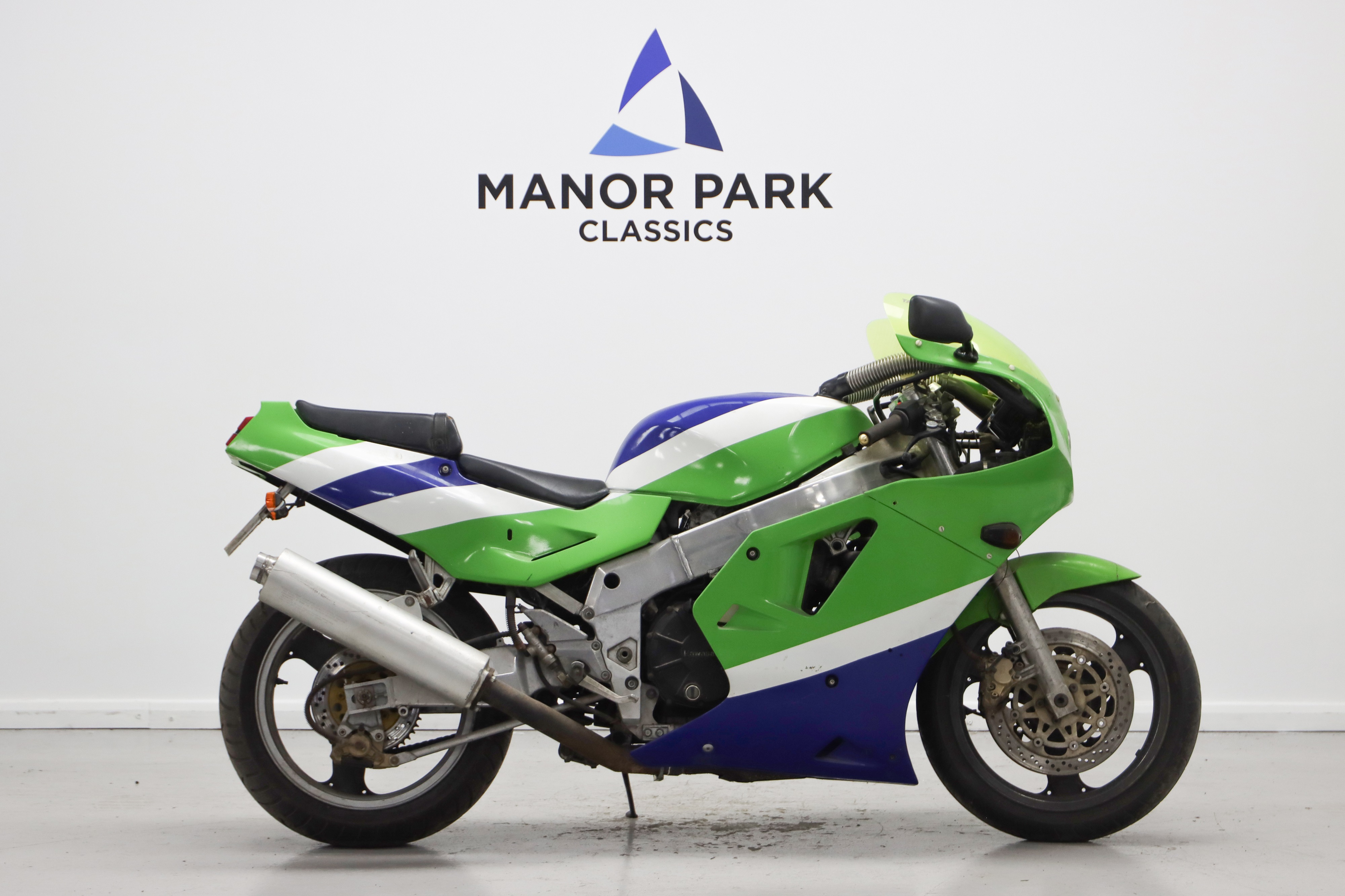 専用出品 モ　リ　ガ　ン　W　I　N　N　E　R Lot 229 - 1990 Kawasaki ZXR750