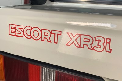 Lot 63 - 1990 Ford Escort XR3i
