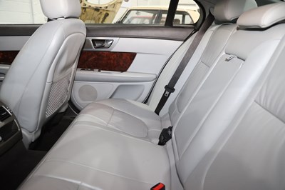 Lot 32 - 2010 Jaguar XF 3.0 V6 Premium Luxury
