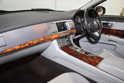 Lot 32 - 2010 Jaguar XF 3.0 V6 Premium Luxury