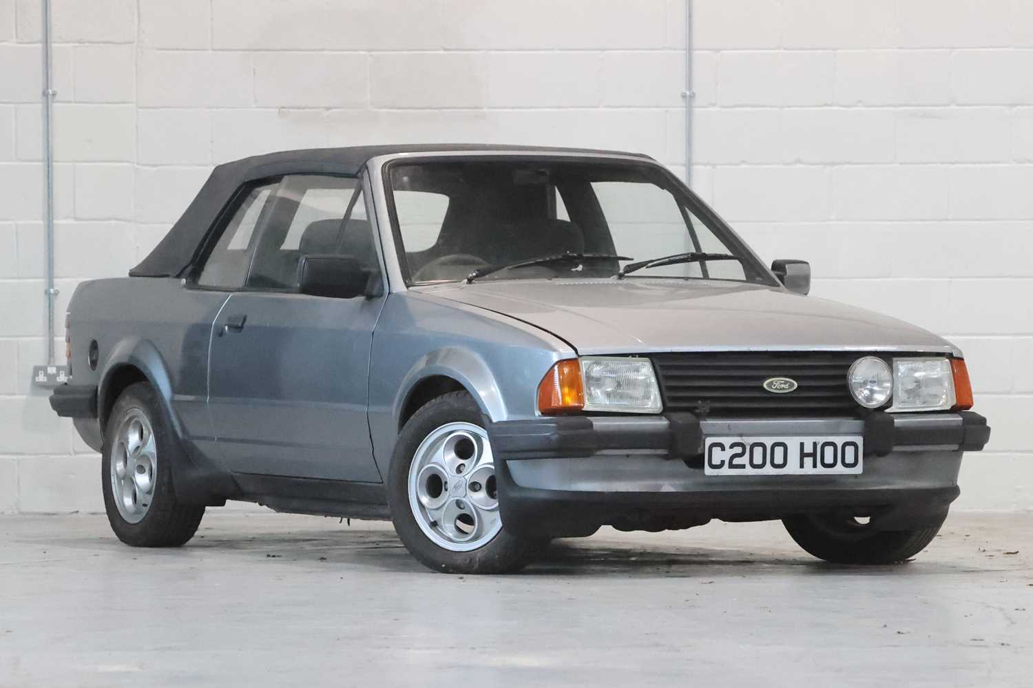 Lot 286 - 1985 Ford Escort 1.6i Cabriolet