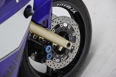 Lot 40 - 1999 Yamaha YZF-R6