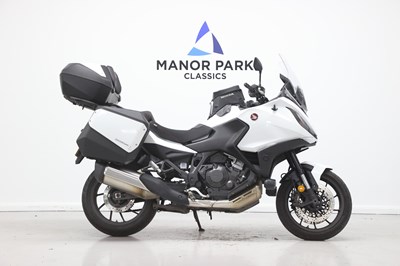 Lot 81 - 2022 Honda NT1100 Voyage Pack
