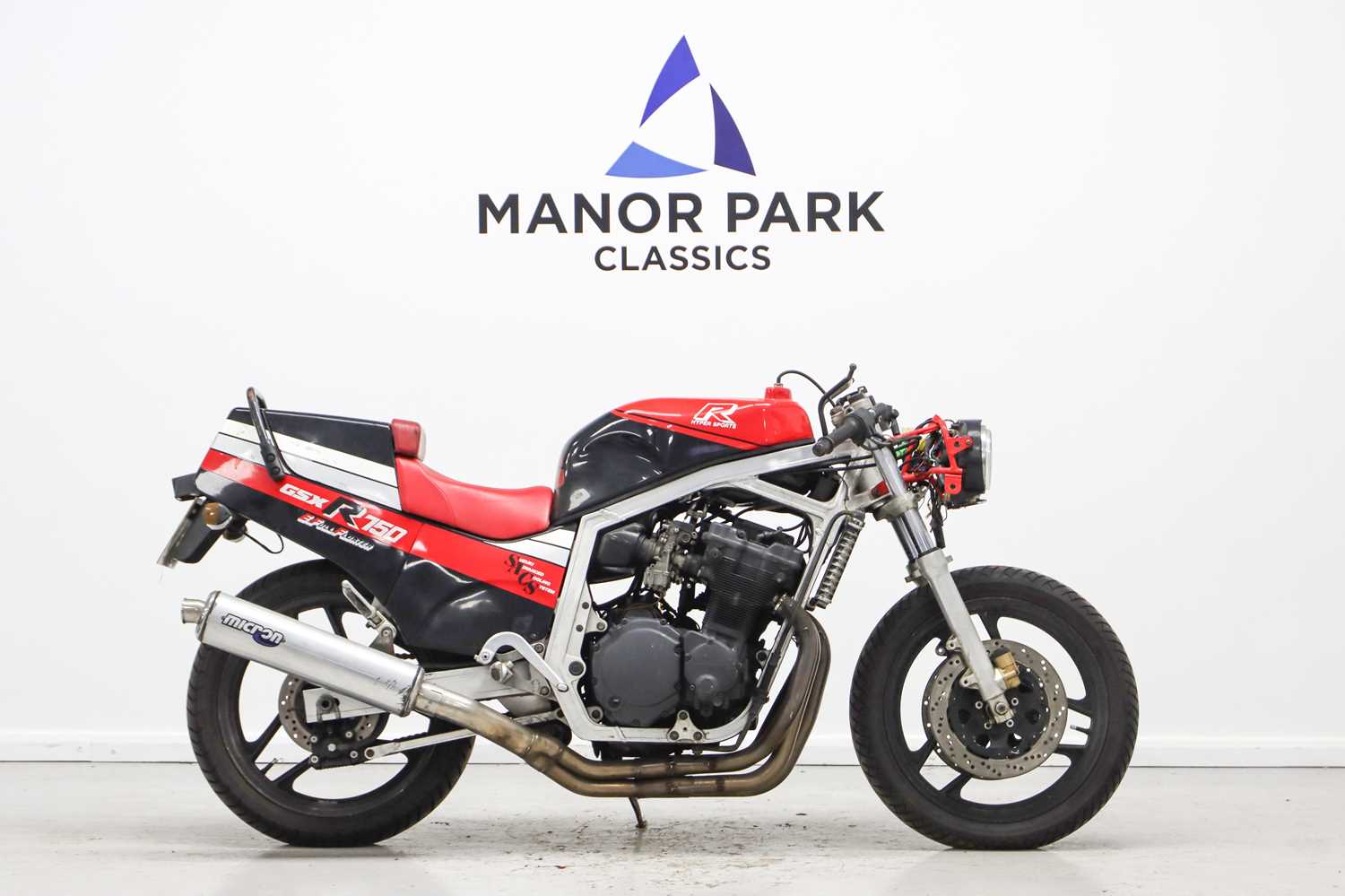 Lot 96 - 1986 Suzuki GSXR750F