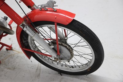 Lot 38 - 1954 Benelli Leoncino 125