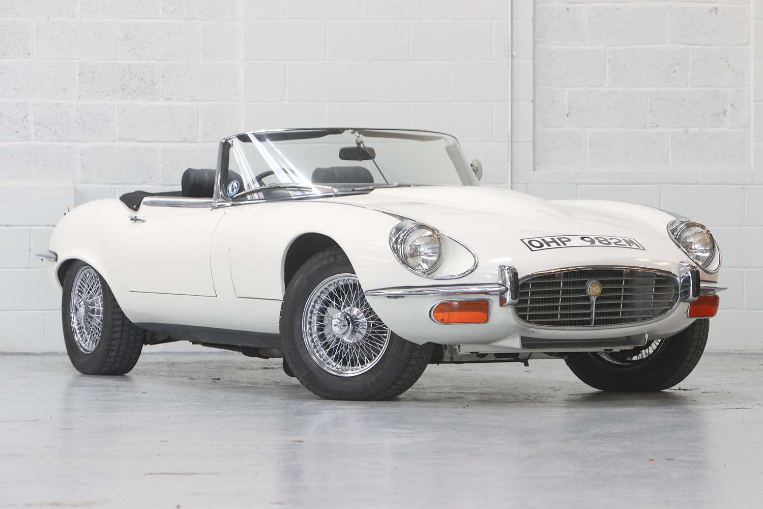 Lot 13 - 1973 Jaguar E-Type V12 Roadster