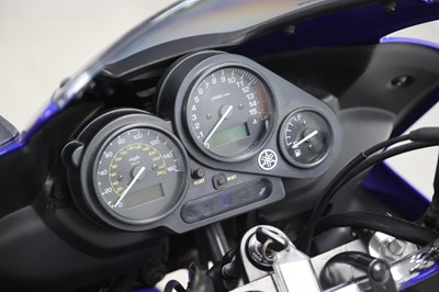 Lot 50 - 2002 Yamaha FZS600 Fazer