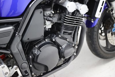 Lot 50 - 2002 Yamaha FZS600 Fazer