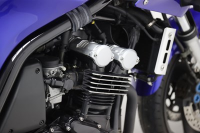 Lot 50 - 2002 Yamaha FZS600 Fazer
