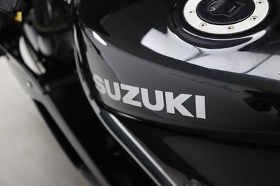 Lot 101 - 1989 Suzuki RGV250