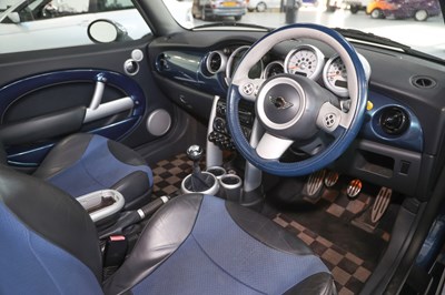 Lot 256 - 2005 Mini Cooper S Checkmate