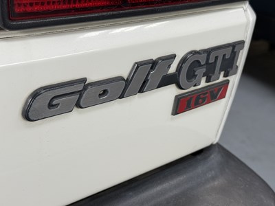 Lot 282 - 1990 Volkswagen Golf GTi 16v
