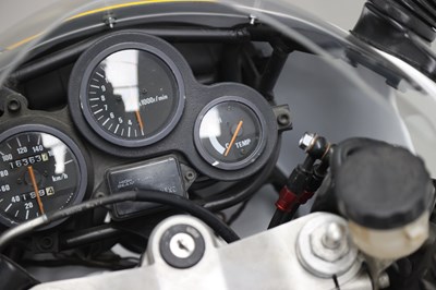 Lot 5 - 1989 Suzuki RGV250 VJ21