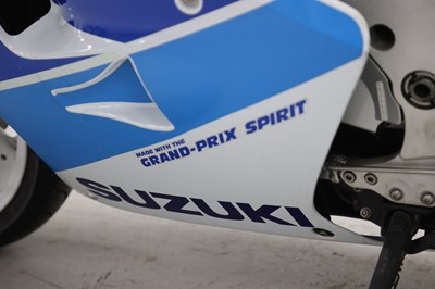 Lot 10 - 1991 Suzuki RGV250 VJ22