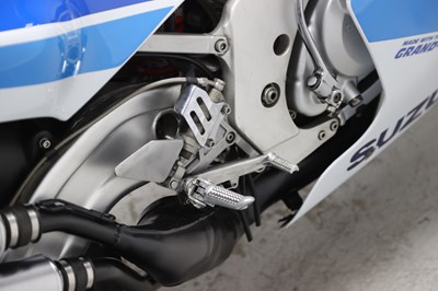 Lot 10 - 1991 Suzuki RGV250 VJ22