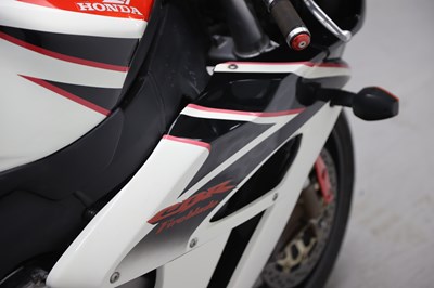 Lot 15 - 2005 Honda CBR1000RR Fireblade