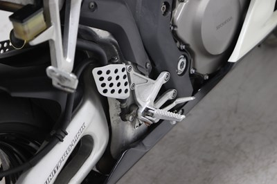 Lot 15 - 2005 Honda CBR1000RR Fireblade