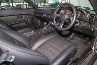 Lot 6 - 1986 Porsche 944 Turbo