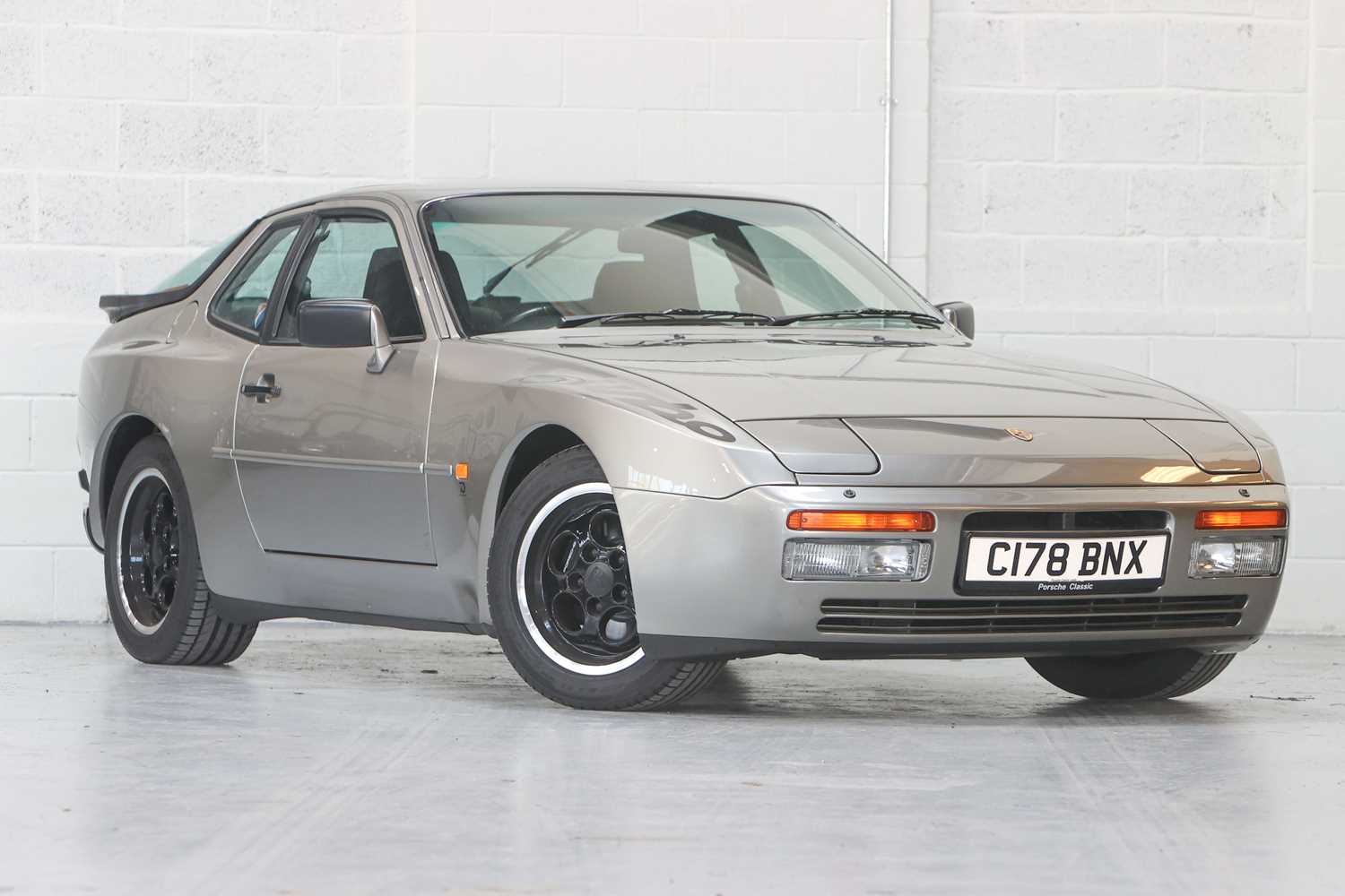 Lot 6 - 1986 Porsche 944 Turbo