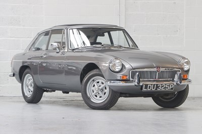 Lot 236 - 1975 MG B GT